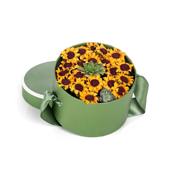 large round boxes with lids