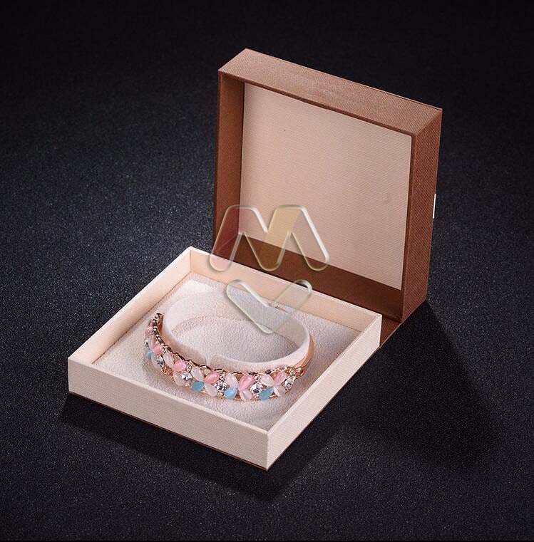 eardrop jewelry box