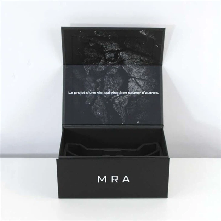 Black Shirt Box