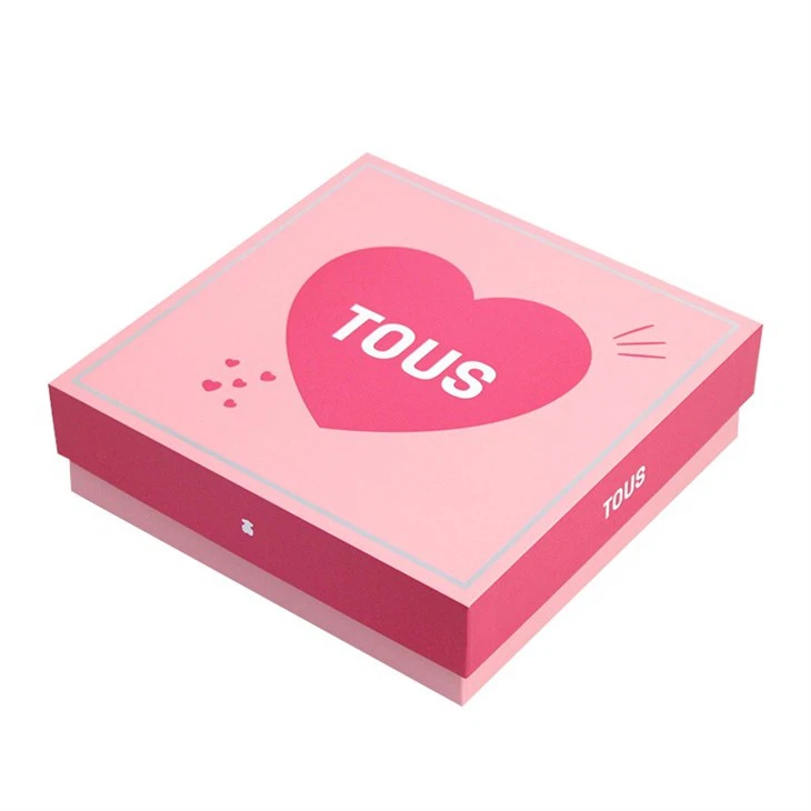 Custom Clothes Box
